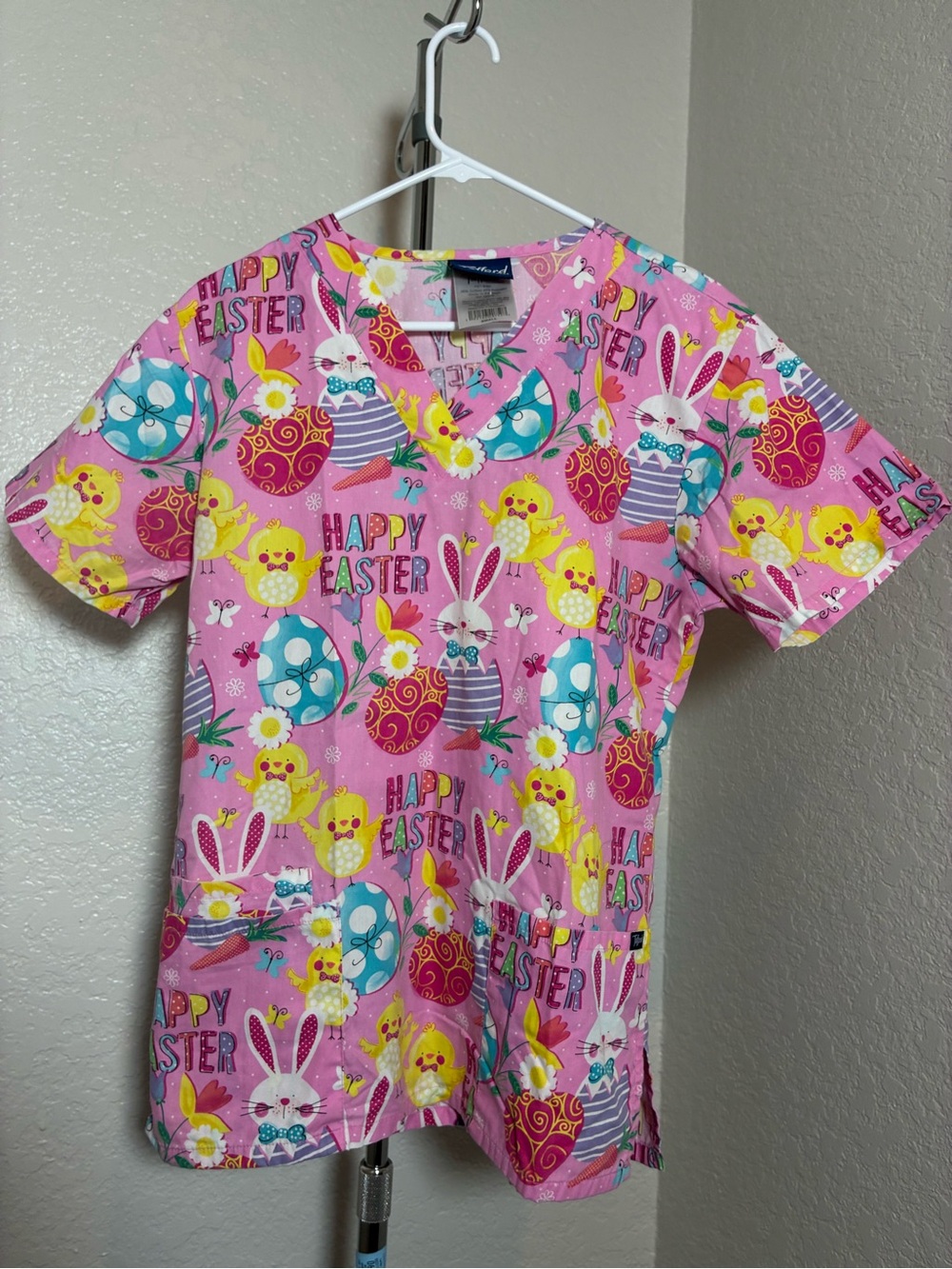 Tafford Happy Easter Pink Scrub Top Women’s Size S Easter Bunny